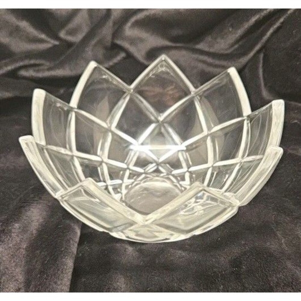 Vin Mikasa Heavy Crystal Bowl Diamond Pattern Crescendo Candy Nut Trinket Dish